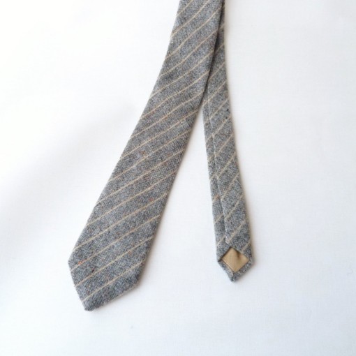 Smalt stribet slips 1